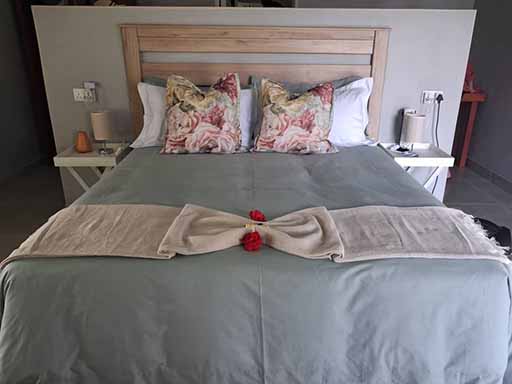 Pumula chalets for overnight accommodation near Lusaka, Zambia.